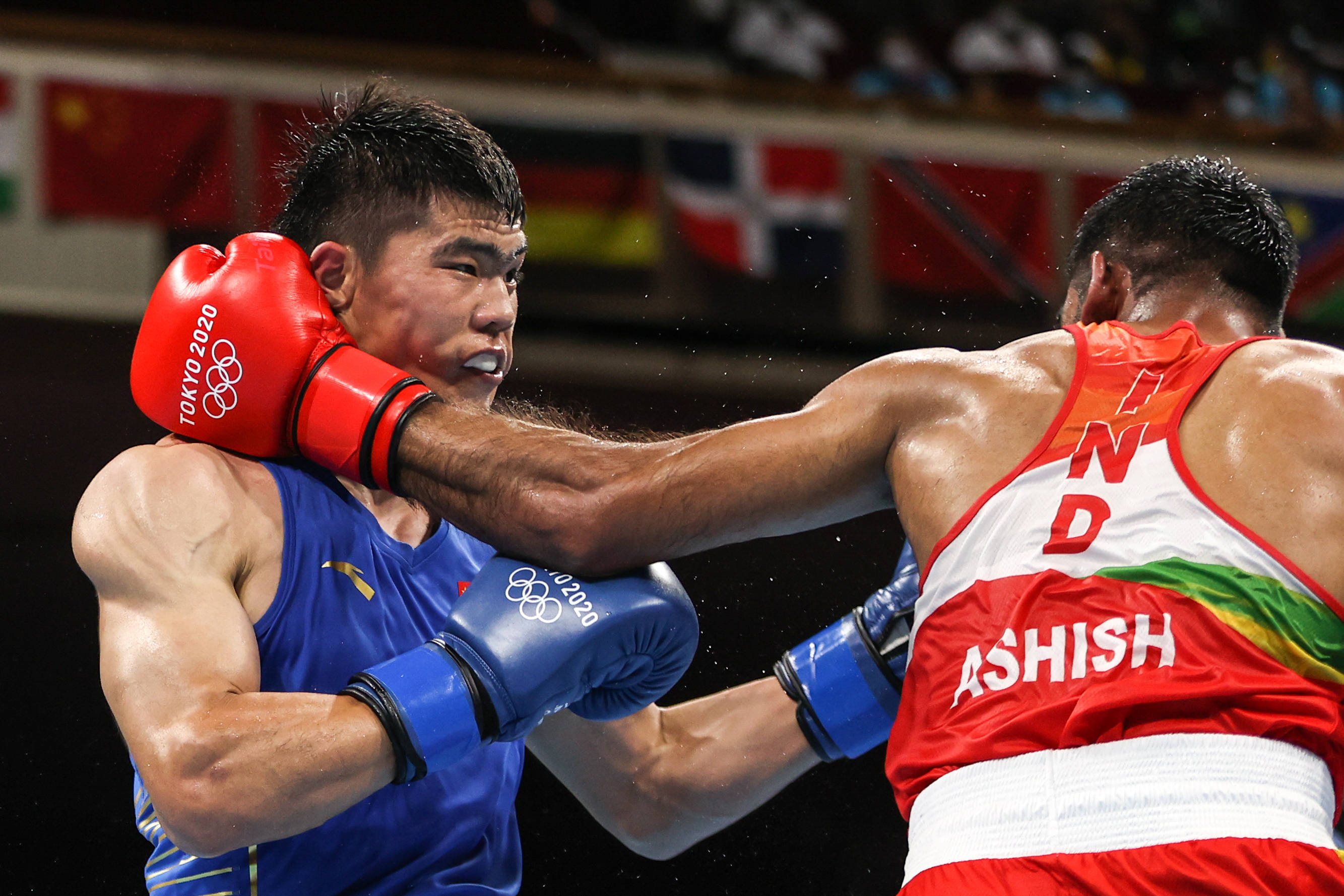 爱游戏tv-拳击选手刷新世界纪录，震撼全场