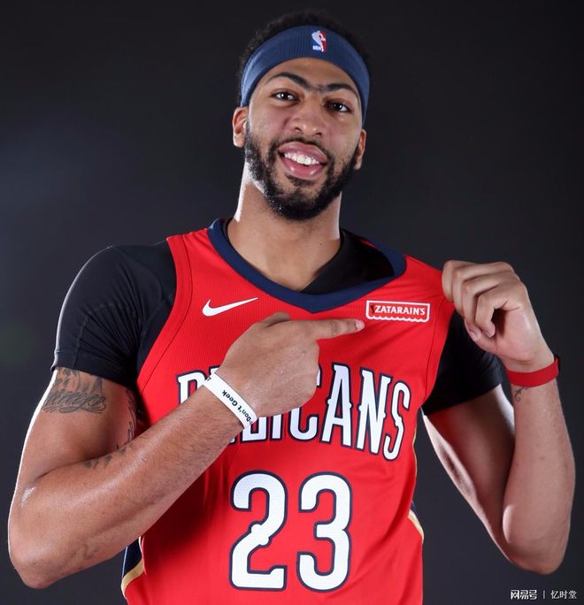 深圳队力克山西队，浓眉哥高光表现