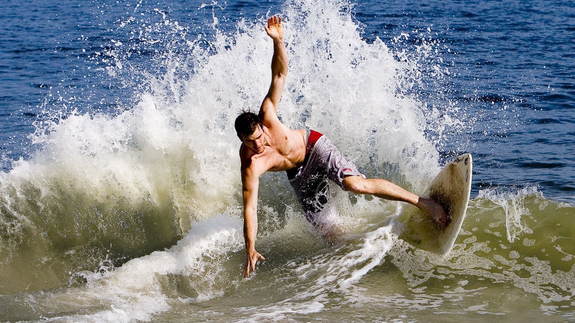 爱游戏APP-在被低估的草地涅槃，为何蒂姆的温网时刻比澳网亚军更定义伟大？