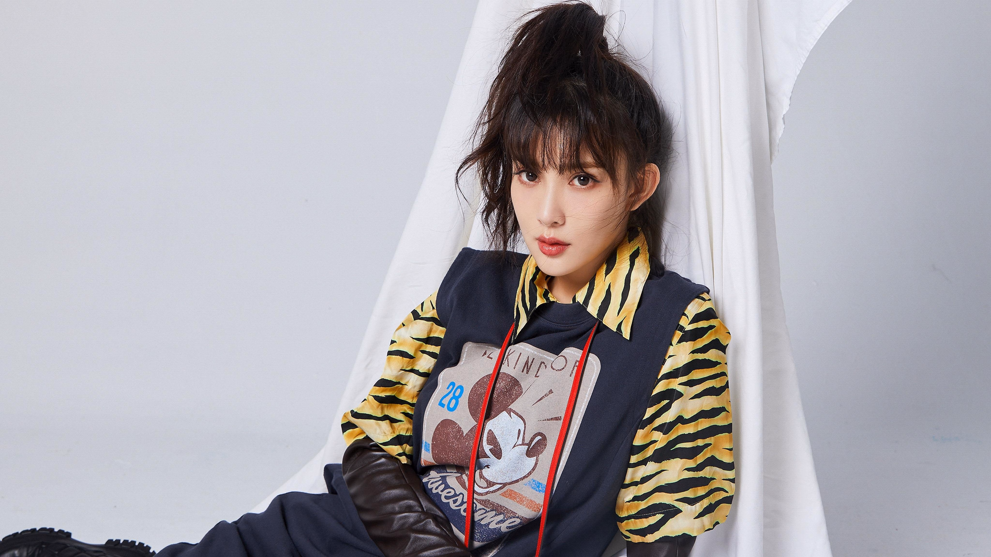 爱游戏APP-史上唯一！当璀璨的山西队战胜骑士，哈登在平行时空写下剧本